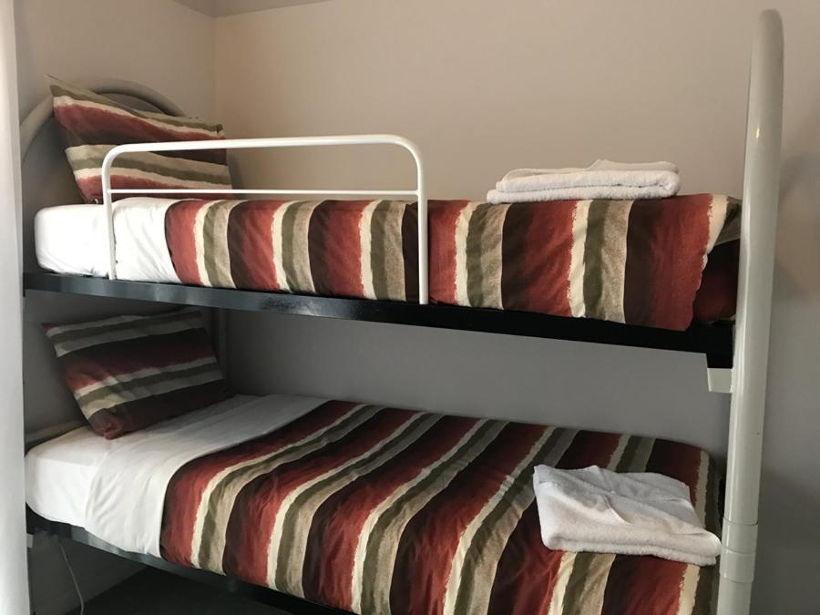 Edgewater Terraces At 4*